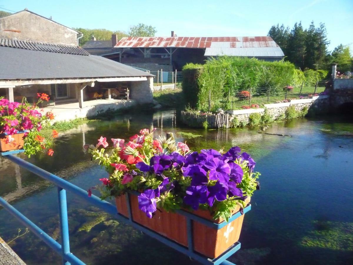 Aux Caprices Des Dieux Marnes Exterior foto